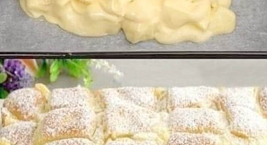 Flourless Almond Cake with Raspberry Sauce 