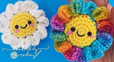 Crochet Amigurumi Flower Keychain 
