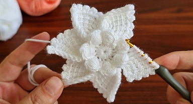 Super Easy Crochet Knitting Flower Motif
