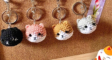 Crochet Cat Keychain | Easy Cat Amigurumi